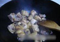 竹笋土豆烧鸡块的做法 步骤7