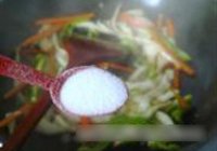手撕杏鲍菇的做法 步骤7