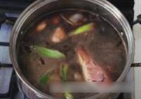 秘制红烧猪蹄的做法 步骤6
