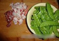 荷兰豆炒肉的做法 步骤1