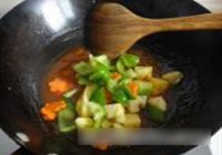 菠萝咕咾肉的做法 步骤7