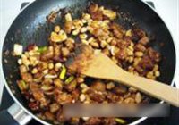 宫保肉丁的做法 步骤8