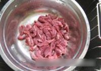 牛肉扒荠菜的做法 步骤1