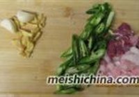 水果玉米炒肉的做法 步骤7