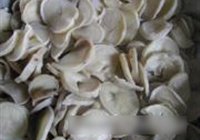 土豆干炖鸡翅根的做法 步骤4