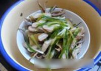 葱香孜然鸭舌的做法 步骤5