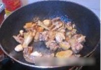 红烧土豆鸡块的做法 步骤4