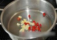 西兰花炒鸡丁的做法 步骤3
