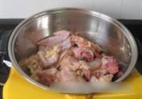 土豆烧鸡块的做法 步骤5