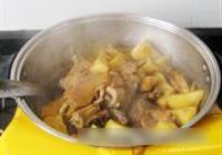 土豆烧鸡块的做法 步骤11