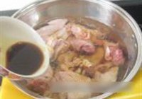 土豆烧鸡块的做法 步骤6