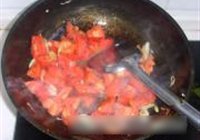 鸡蛋炒西红柿的做法 步骤5
