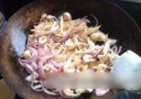 口蘑豆腐烧鸡的做法 步骤6