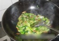 豆腐干大青菜的做法 步骤5