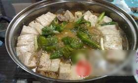 口蘑豆腐烧鸡