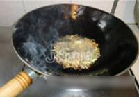 南瓜炖小鸡的做法 步骤3