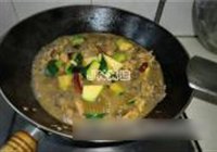 南瓜炖小鸡的做法 步骤5