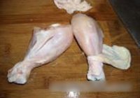 茶树菇炒鸡肉的做法 步骤2