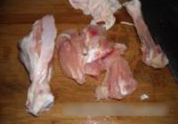 茶树菇炒鸡肉的做法 步骤3