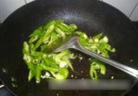 青椒爆炒牛里脊的做法 步骤10