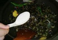 家常炒螺蛳的做法 步骤5