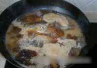 鲫鱼炖黄豆的做法 步骤6