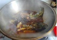 红烧昂刺鱼的做法 步骤6