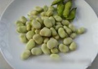 椒油炝蚕豆的做法 步骤1