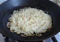 虾仁两面黄的做法 步骤11