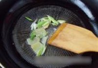 虾仁锅巴的做法 步骤7