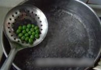 虾仁锅巴的做法 步骤4