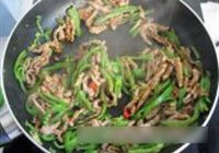 孜然炒肉夹馍的做法 步骤17