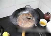 干豇豆红烧肉的做法 步骤15