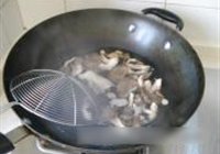 蔬菜海鲜锅的做法 步骤2