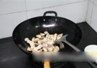 干豇豆红烧肉的做法 步骤7