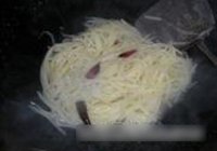 尖椒土豆丝的做法 步骤11