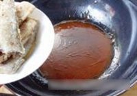 糖醋带鱼的做法 步骤8