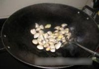 白菜蛤蜊汤的做法 步骤3