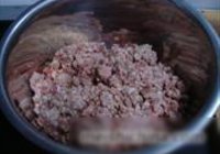 炸牛肉丸的做法 步骤2