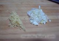 炸牛肉丸的做法 步骤3