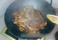 沙姜焖鸭掌鸭翅的做法 步骤7
