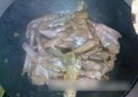 沙姜焖鸭掌鸭翅的做法 步骤4