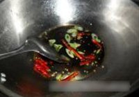 醋溜白菜帮的做法 步骤3