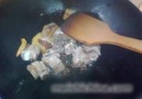 莲藕马蹄红烧排骨的做法 步骤6