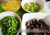 豆炒腊肥肠的做法 步骤1