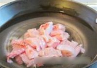 三杯豆干兔的做法 步骤3