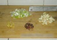 辣子鸡炒土豆的做法 步骤4