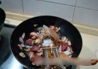 豉香腊味炒杂蔬的做法 步骤7