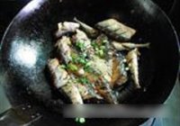 干煎秋刀的做法 步骤11