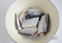 干煎秋刀的做法 步骤1
